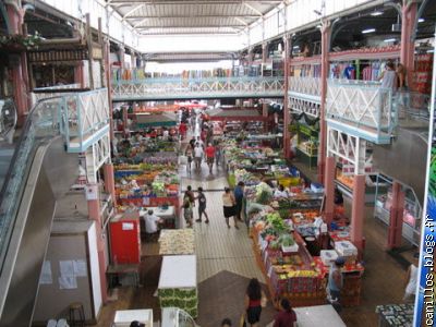 vue de l'intérieur du marché.